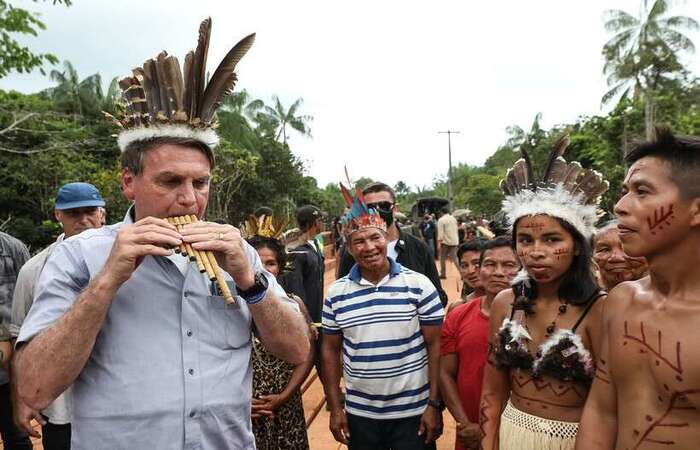 Como Bolsonaro contribuiu para colocar os índios yanomamis no inferno