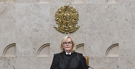 Rosa Weber na abertura do Ano Judiciário: ‘A democracia é inabalável!’