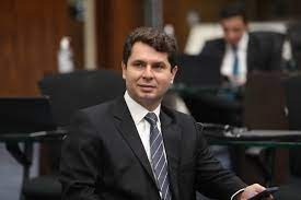 De autoria de Alexandre Curi, ALEP aprova projeto que institui o Dia do Sanepariano