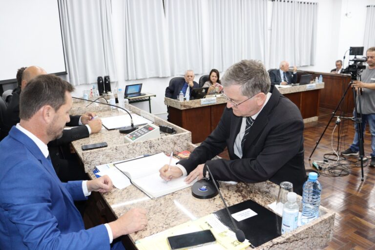 Wanderlei Werle toma posse na Câmara Municipal de Porto União