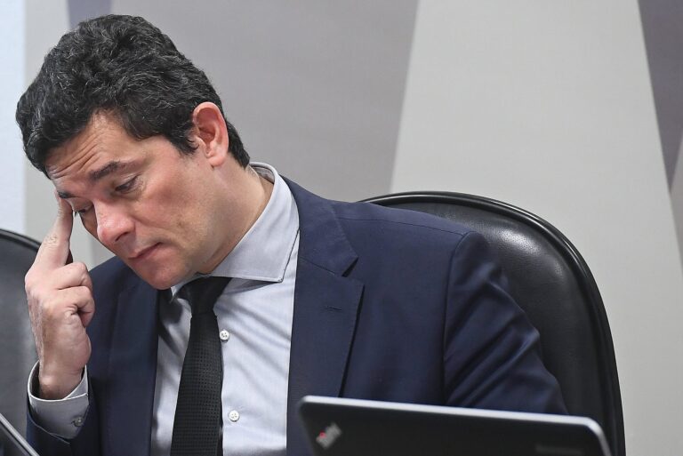 Partido Liberal (de Bolsonaro) trai Sergio Moro e pede cassação de seu mandato de senador