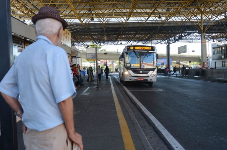 Assembleia Legislativa vota projeto que garante gratuidade para idosos em ônibus interestaduais