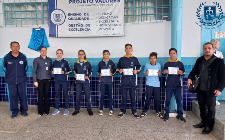 Momento Cívico entrega certificados para alunos da Escola Militar Fenando Sobral de Porto União