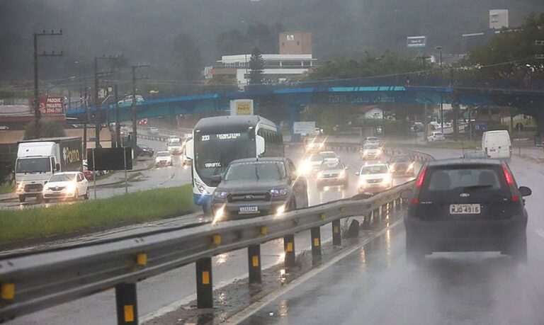 Os estragos causados pelo ciclone extratropical em Santa Catarina e no Rio Grande do Sul