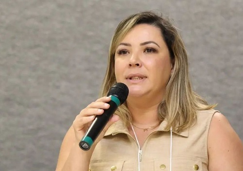 Mariane Schorr Caesar representa União Brasil de Porto União em evento na capital