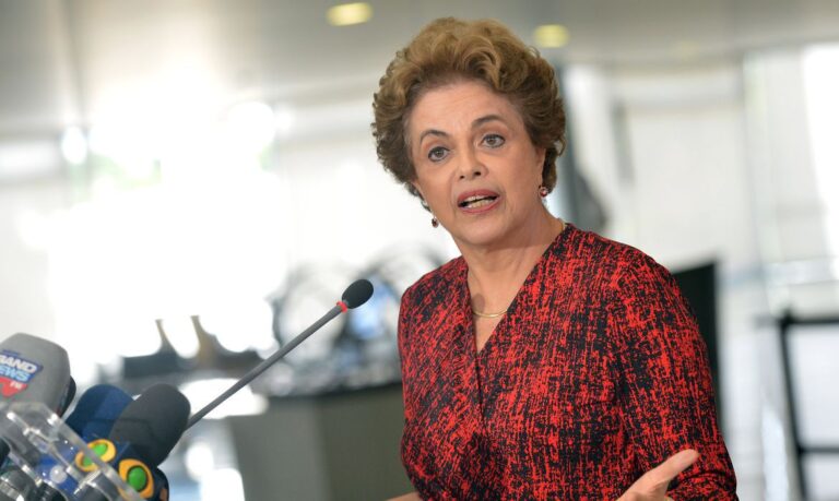 TRF-1 mantém arquivamento de ação contra a ex-presidente Dilma Rousseff