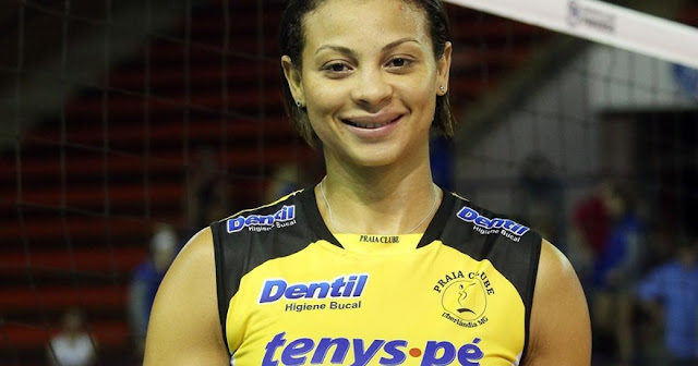 Waleska, ex-jogadora da seleção brasileira de vôlei, morreu aos 43 anos