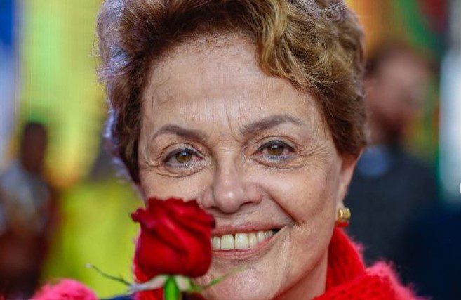 STF inicia julgamento de direitos políticos da ex-presidente Dilma Rousseff