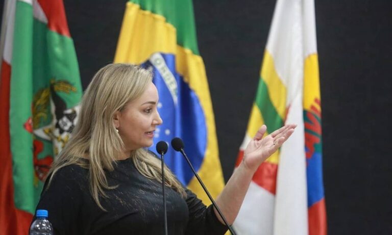 Projeto da deputada Daniela Reinehr proíbe reconstituição de leite importado