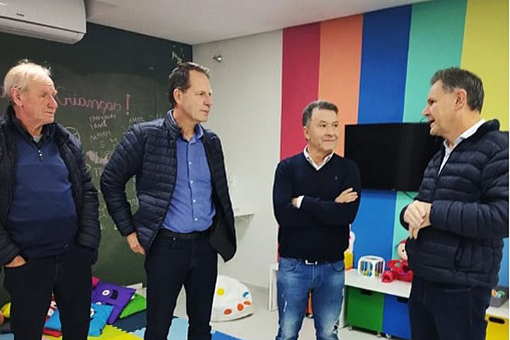 Deputado Darci de Mattos visita a APAE de Porto União