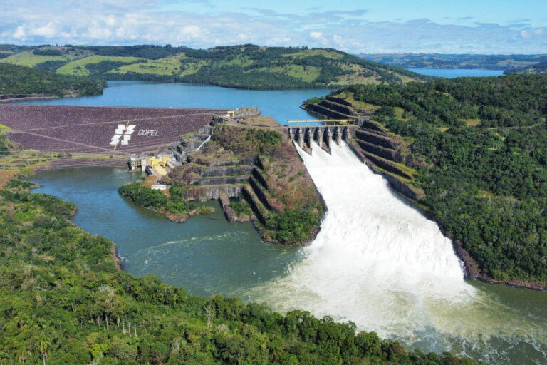 Por orientação da ONS, Copel informa que vertedouros das barragens no Iguaçu estão sendo abertas