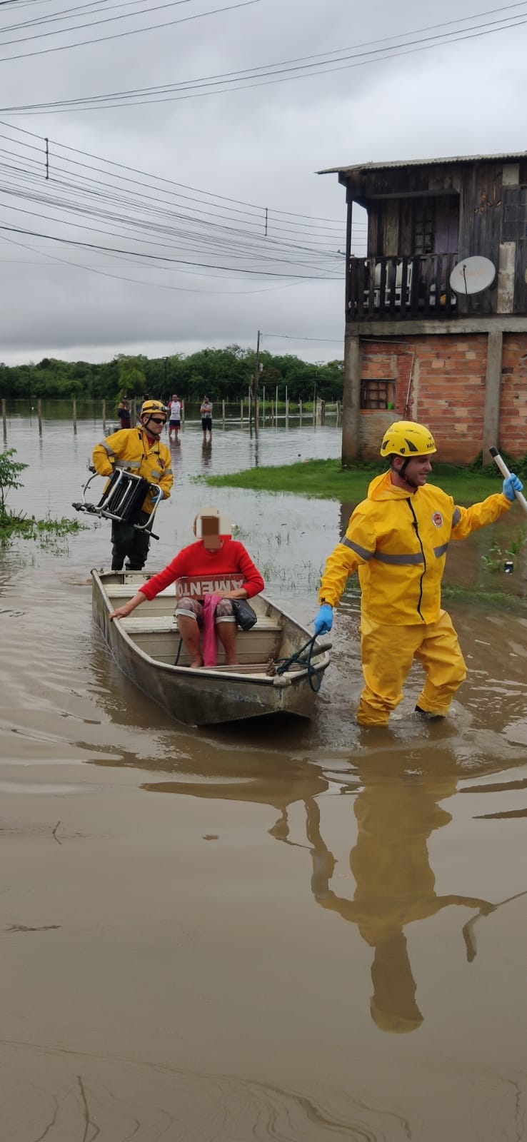 O hercúleo trabalho dos Corpo de Bombeiros de Porto União