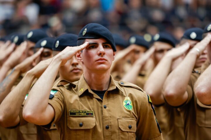 Mudanças de critérios de escolaridade escolar para ingresso na Polícia militar e Bombeiros do Paraná