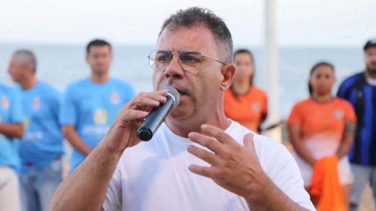 Por participar de organização criminosa, prefeito de Barra Velha (SC) é preso