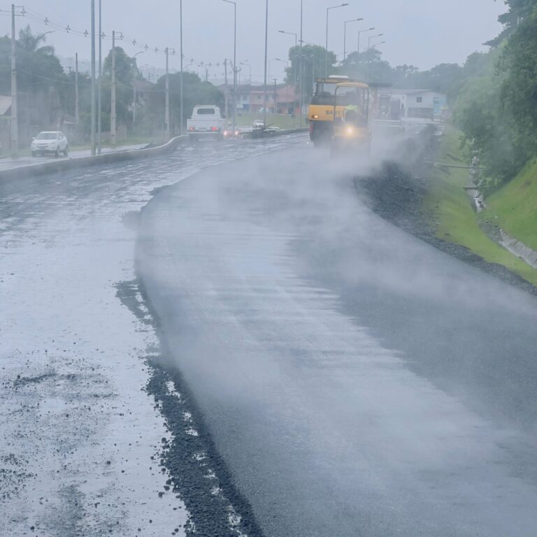 Concluída pavimentação da elevação do acesso à ponte “José Richa”