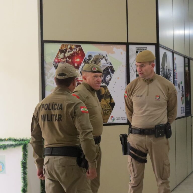 Comandante gera da Polícia Militar visita 3º Batalhão de Porto União