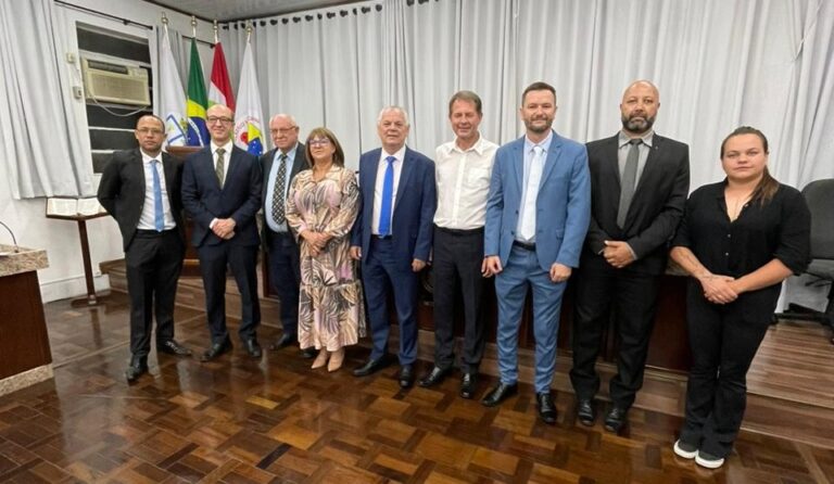 Prefeito Eliseu foi na abertura dos trabalhos de 2024 da Câmara Municipal