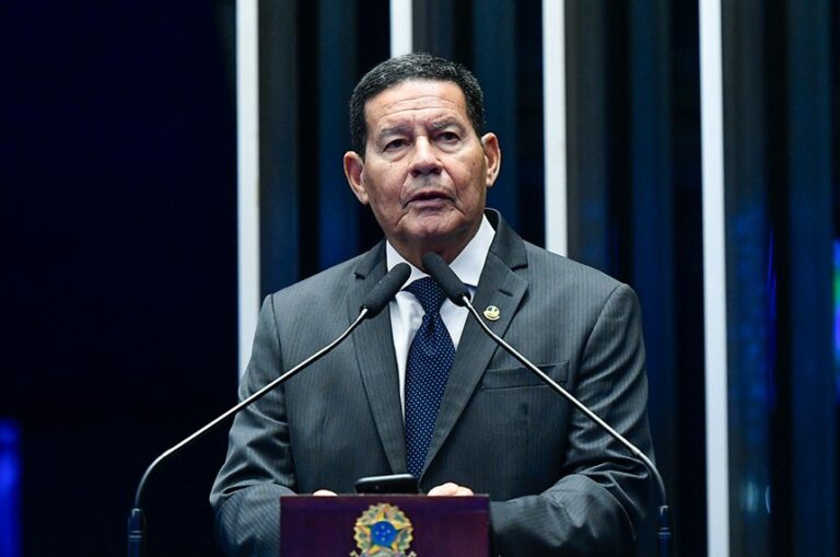 O ex-vice-presidente e senador Hamilton Mourão a operação ‘Tempus Veritatis’