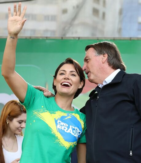 Jair e Michelle Bolsonaro devem passar o feriado de Páscoa em Camboriú