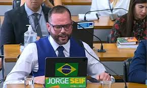 Senador Jorge Seif, do PL de Santa Catarina, será julgado nesta terça-feira (16) pelo TSE