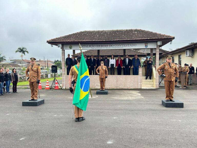 Ten-cel. Elisvaldo Baldino dos Santos passa o comando do 27º Batalhão da PMPR ao Major Marcio Rogério Neppel