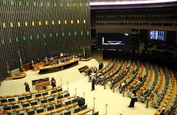 Santa Catarina pode ganhar mais quatro deputados federais